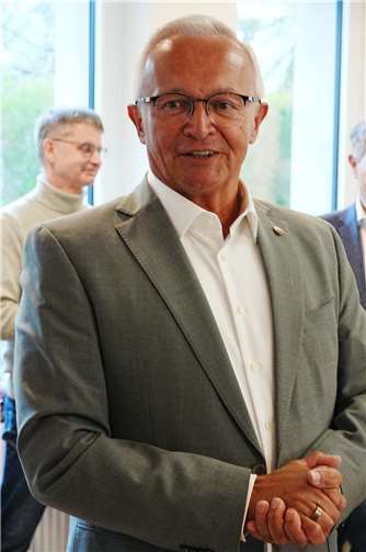 Landrat Achim Hallerbach bedankte sich bei den Wähler/innen und zeigte sich hochzufrieden mit dem Ergebnis.