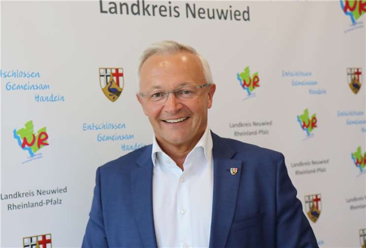 Landrat Achim Hallerbach hofft im Zusammenhang mit der stagnierenden COVID-19 Fallzahlenentwicklung auf gute Chancen, Lockerungen für Hotellerie und Gastronomie zu erzielen.Foto: Kreisverwaltung Neuwied