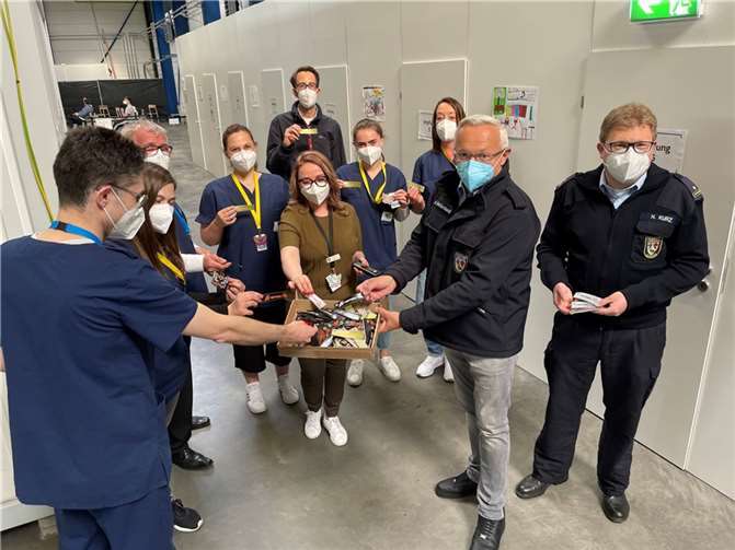 Landrat Achim Hallerbach ist stolz auf die „Impfengel“.