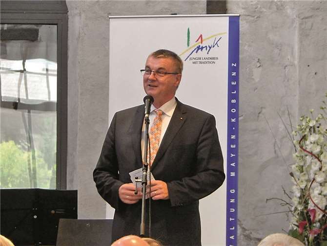 Landrat Dr. Alexander Saftig begrüßte das Publikum.