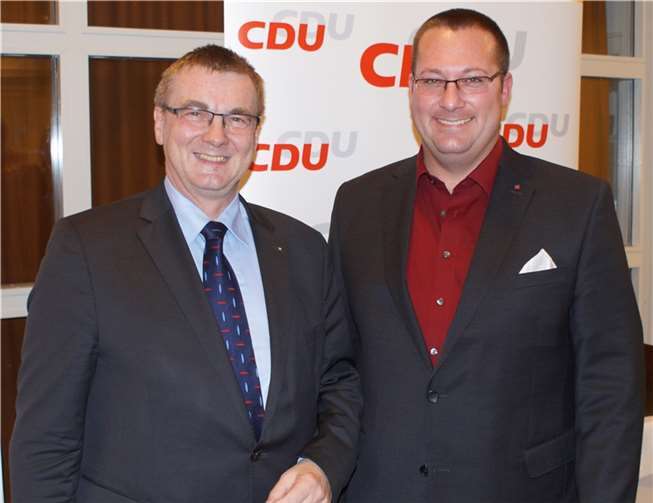 Landrat Dr. Alexander Saftig und Vorsitzender Gino Gilles.privat