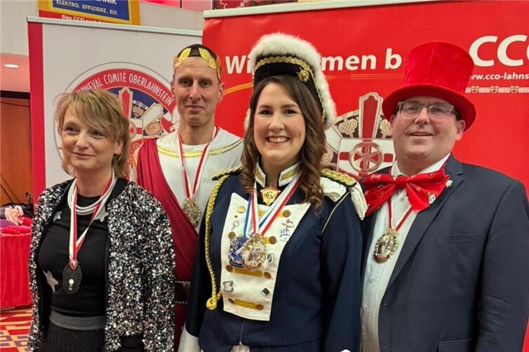 Landrat Jörg Denninghoff, Landtagskandidatin Adriana Kauth sowie die Ortsvorsitzenden Judith Ulrich und Jochen Sachsenhauser bei der 1. CCO Trockensitzung. 