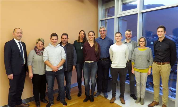 Landrat Manfred Schnur begrüßte die neuen Auszubildenden und deren Eltern. Privat