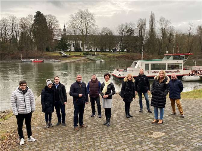 Landratskandidat Horst Gies MdL (4.v.l.), Petra Schneider MdL (5.v.r), CDU-Vorsitzende Remagen Herta Lauer (2. v.r.), weitere Mitglieder des CDU-Stadtverbandes Remagen.Foto: CDU Stadtverband Remagen