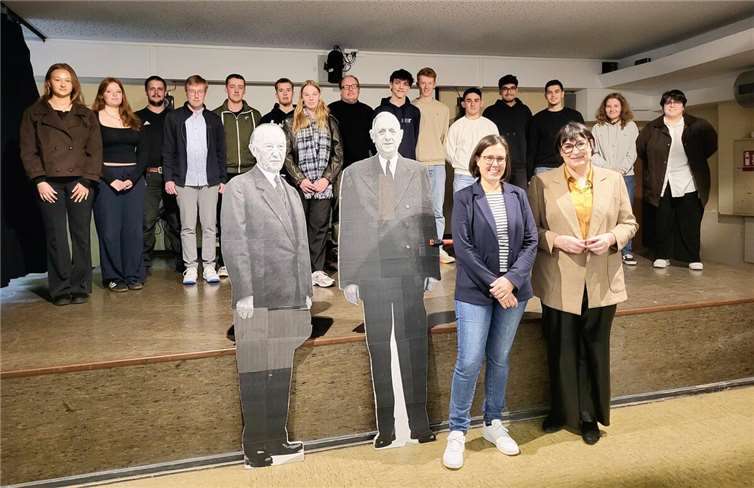 Landtagsabgeordnete Anette Moesta fördert die politische Bildung durch den Dialog mit Schülerinnen und Schülern. Foto: Büro Moesta MdL (CDU)