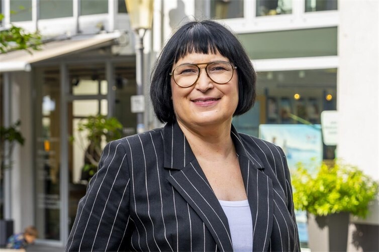 „Landtagsabgeordnete Anette Moesta lädt herzlich zum Gespräch ein.