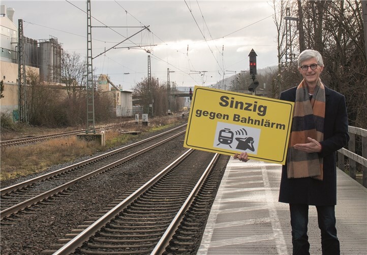 Landtagskandidat Reiner Friedsam fordert die Umsetzung der Maßnahmen zur Lärmreduzierung und mehr Sicherheit. Foto: Friedsam