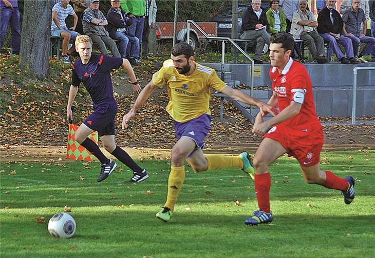 Lange Zeit hielten die Burgbrohler gut mit hatten aber am Ende keine Chanse und verloren mit 0:2. -RÜ-