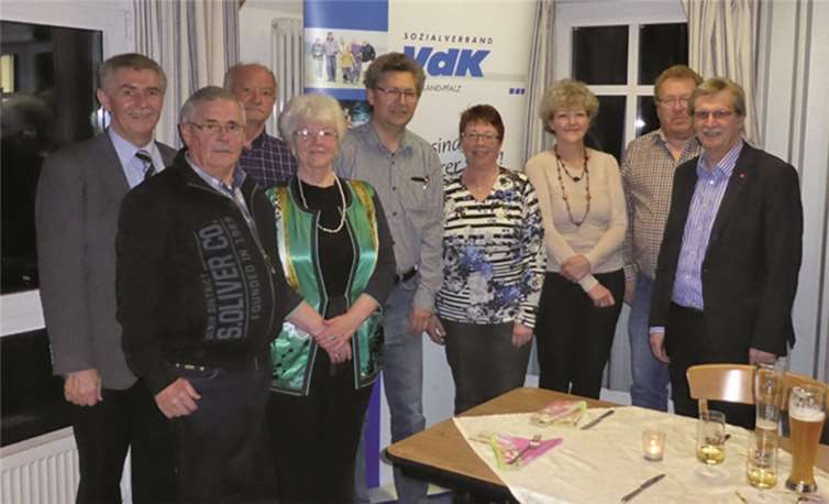 Langjährige Mitglieder des VdK wurden bei der letzten Jahreshauptversammlung für ihre Treue geehrt. privat