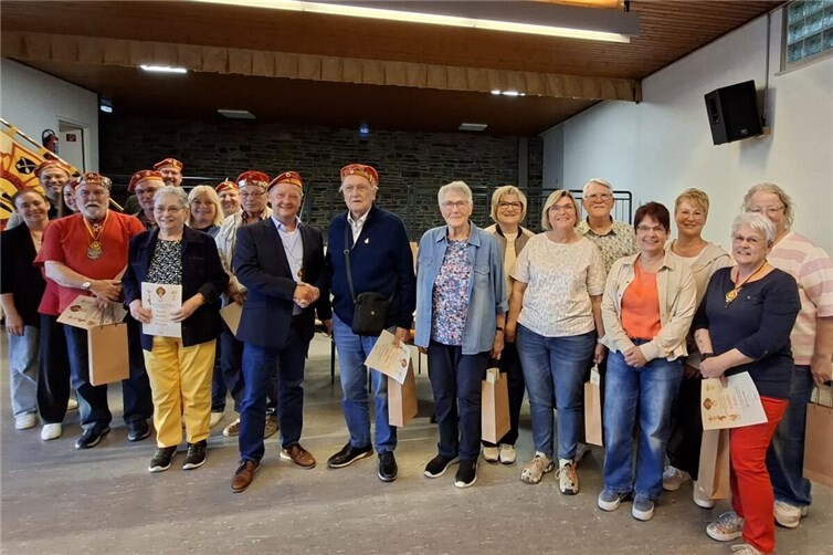 Langjährige Mitglieder wurden geehrt - besonders Franz-Josef Spira für 75 Mitgliedsjahre bei den Stadtsoldaten 