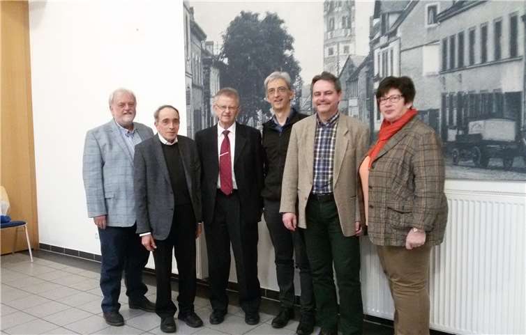 Helmut Probst verabschiedet Langjährige Wegbegleiter waren zu der Verabschiedung gekommen.Foto: privat
