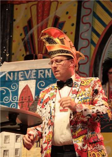 Lars Hilgert mit den Heckebock News.