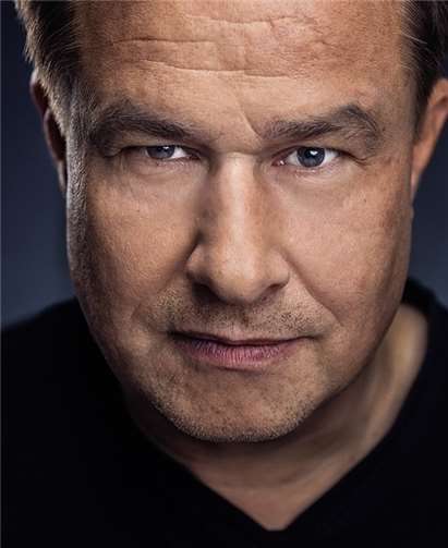 Lars Reichow feiert sein 25-jähriges Bühnenjubiläum und gastiert am 7. Dezember in Pantheon. privat