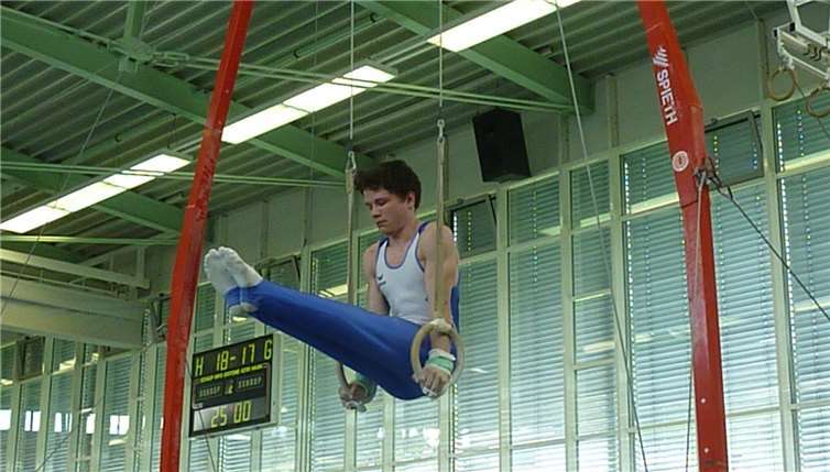 Lars Sippmann an den Ringen. Ralf Schlich