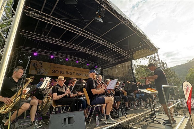 Lassen Sie sich von dem Fortschritt des Spätlesen-Orchesters überraschen!