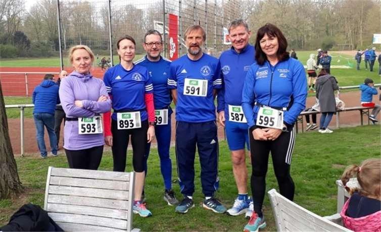 Lauftreff Dernau (v.l.:) Anne Ley, Cornelia Weigand, Jürgen Wolff, Wolfgang Meyer, Jürgen Riske und Helga Riske. Foto: privat