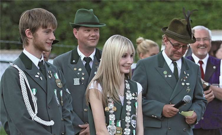 Laura Fuhrmann repräsentiert die Schützengesellschaft Bendorf ein Jahr lang als Jugendkönigin.