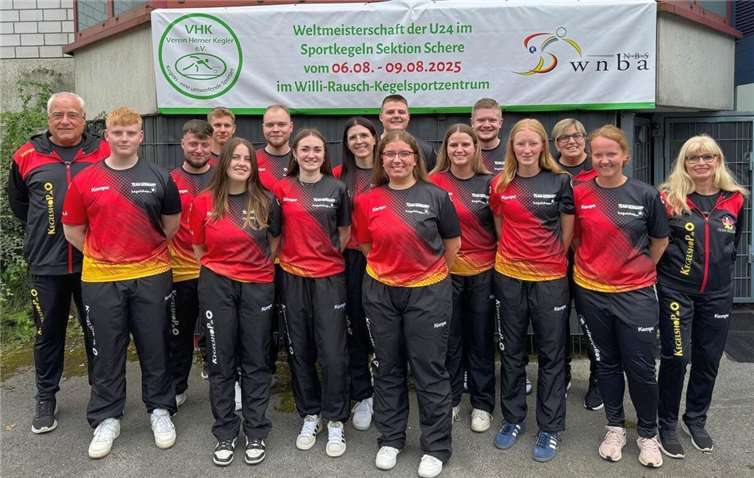 Lea Ragge im Kreise der Deutschen Nationalmannschaft ist die Vierte von rechts.  Foto: D. Ragge