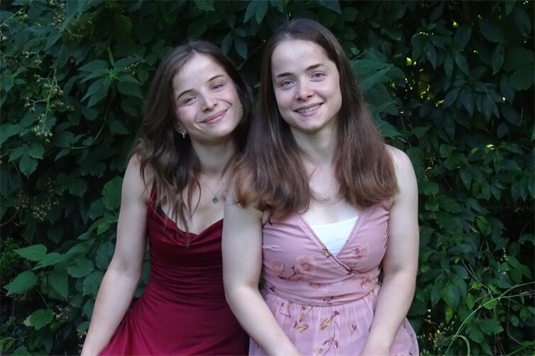 Lea und Lucia Jakob