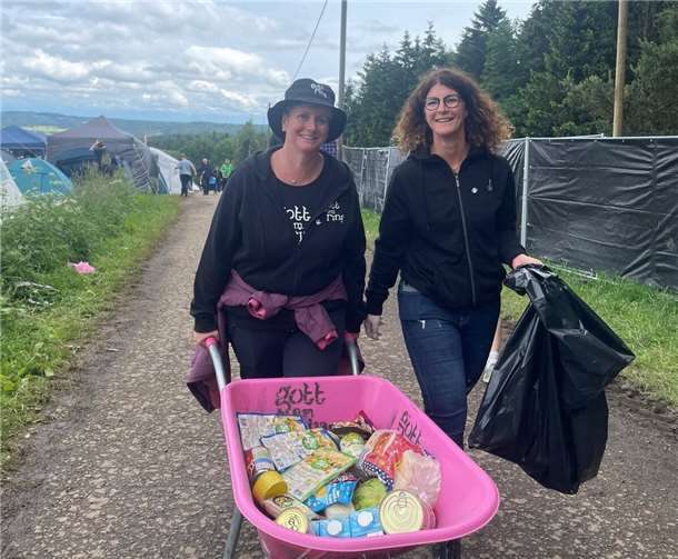Lebensmittelsammlung auf den Zeltplätzen.  Foto: privat