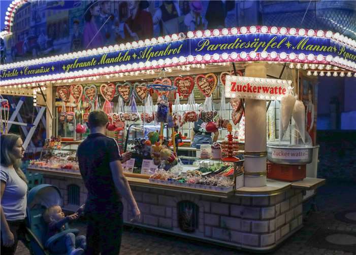 Leckereien warteten auf große und kleine Schleckermäuler.