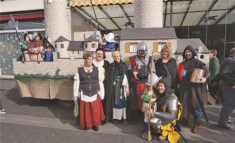 „Legatio ex Colonia Agrippinensis“ nennt sich die Gruppe, deren Anblick das historische Fest untermalte. EP