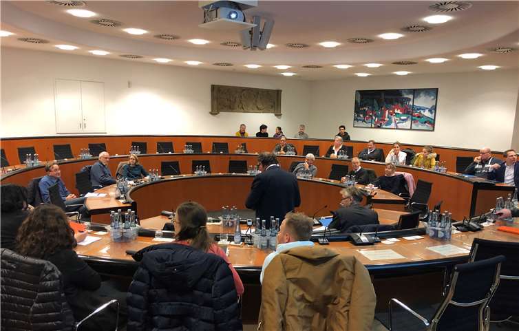 Leider blieben viele Plätze im Rathaus leer beim Mobilitätsforum. privat