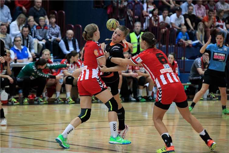 Leistung mit Biss: Spielführerin der Vulkan-Ladies, Caro Thomas. Fotos: Vulkan-Ladies Koblenz/Weibern
