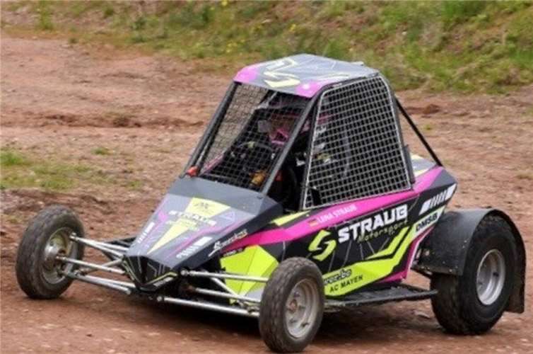 Lena Straub.  Foto: Straub Motorsport