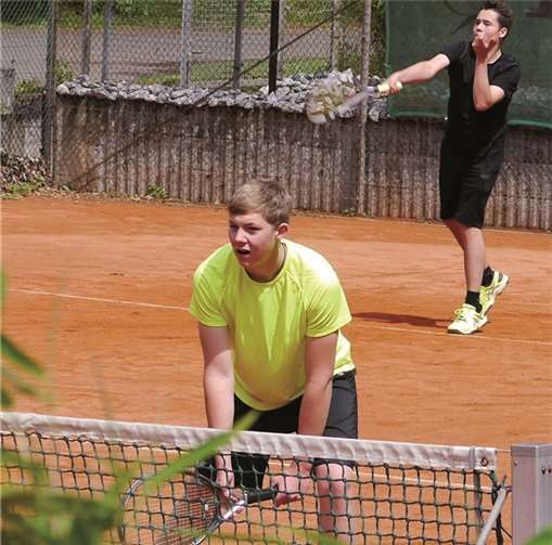Lennart Neitzert und Emil Müller waren mit dem U18 Team gegen den Sportpark Windhagen erfolgreich.
