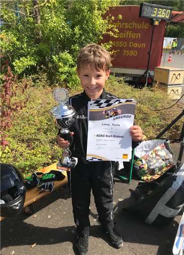 Lenny Fuchs vom ASC Ahrweiler wurde Mittelrheinmeister im Kart-Slalom.  privat