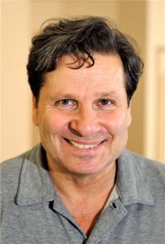 Leo Braune spielte den Willi Winzig für den nicht erschienenen Thorsten Hamer. Foto: Landesbühne