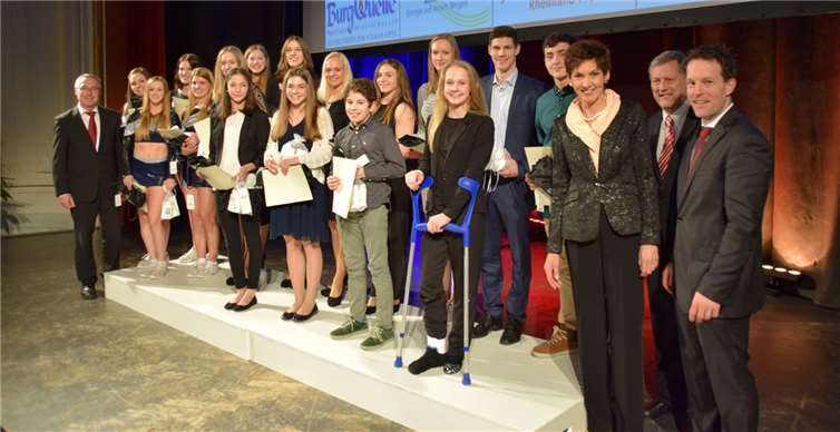 Leonie Doetsch, Kristin Hiller, Riicarda Patz und Sarah Urmetzer von der Coblenzer Turngesellschaft und Luca Christ vom VfL Lahnstein wurden in der Sportart „Turnen“ ausgezeichnet. Sportjugend RLP