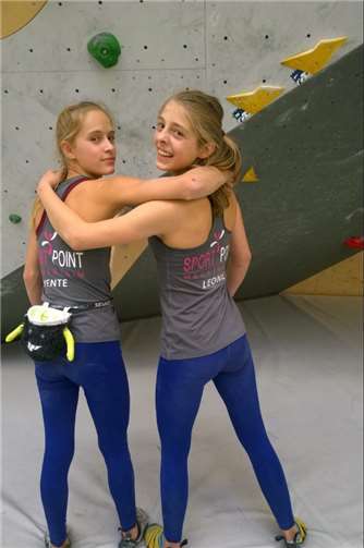Leonie Wenger (14) und Yente Planer (12) sind seit der Gründung 2017 im Wettkampfteam des Sportpoint Meckenheim.Foto: privat