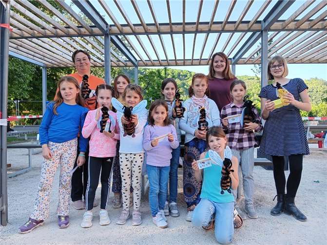 Lernen mit allen Sinnen – Naturpädagogik begeistert Kinder im Kreis Ahrweiler. Foto: Maike Kriechel / Jugendpflege Remagen