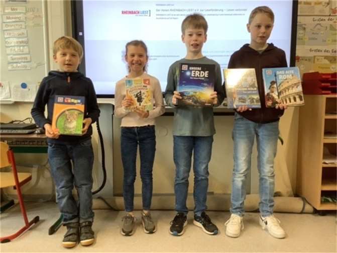 Leseförderung mal anders: Rheinbacher Kinder entscheiden, welche Bücher ihre Schulbücherei bereichern. Quelle: RHEINBACH LIEST