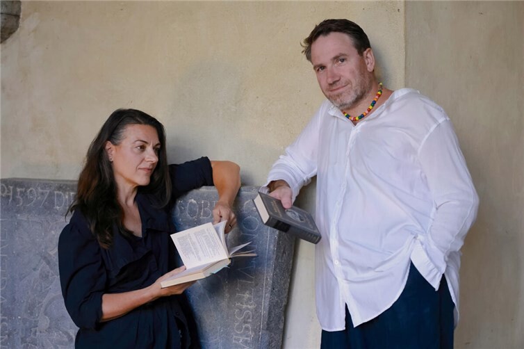 Lesen William Shakespeare in der Abtei Rommersdorf, Ute Hartmann und Boris Weber