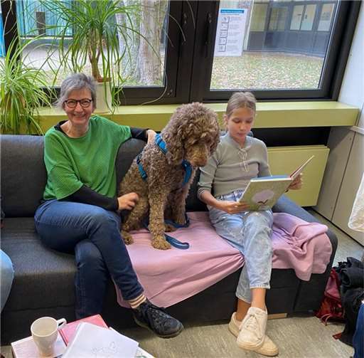 Lesepaten begleiten Kinder dabei, ihre Lese- und Sprachkompetenz zu verbessern.  Foto: privat