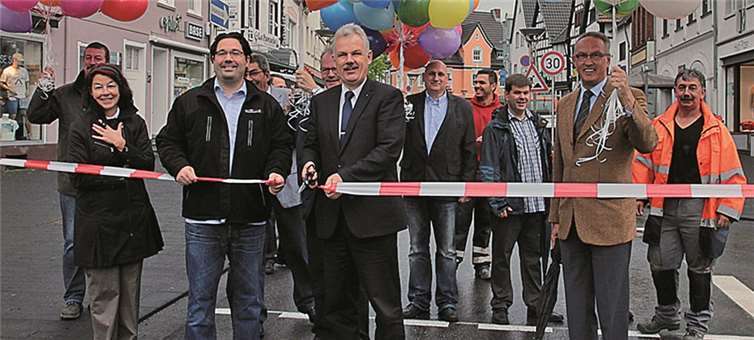 Die Hauptstraße ist wieder befahrbar