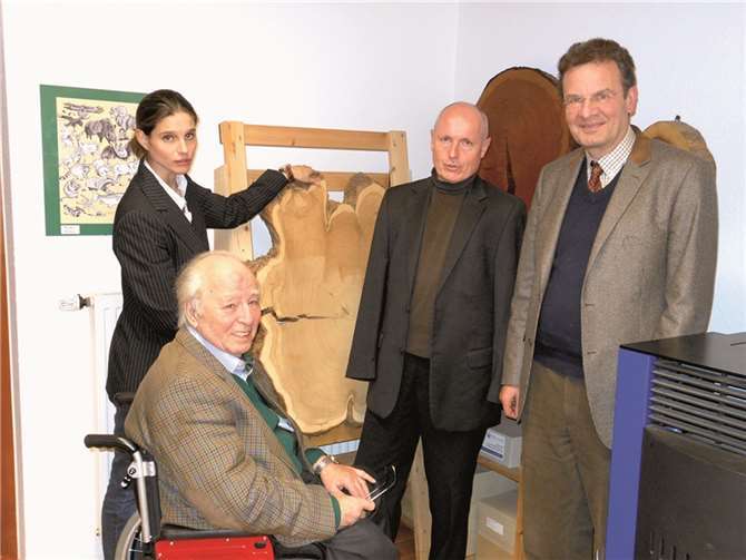 Liberale im Gespräch mit Albrecht Freiherr von Boeselager (v.l.): Christina Steinheuer, Roderich Graf von Spee und Ulrich van Bebber. privat
