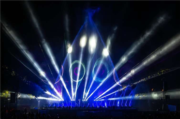 Licht- und Lasereffekte wurden stetig ausgebaut.  Copyright: Dominik Ketz