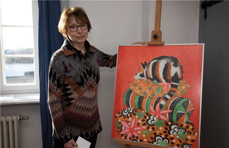 Linda Peacock zeigt zehn ihrer Werke aus der Reihe „Mietze, Bello und Co.“ im Stadtmuseum.Foto: CEW