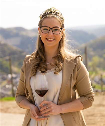 Linda Trarbach, Dernau