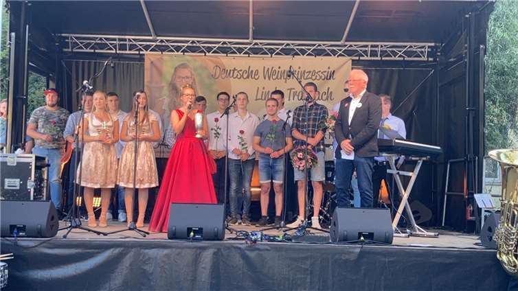 Linda Trarbach beim Empfang in Dernau. Foto:CF