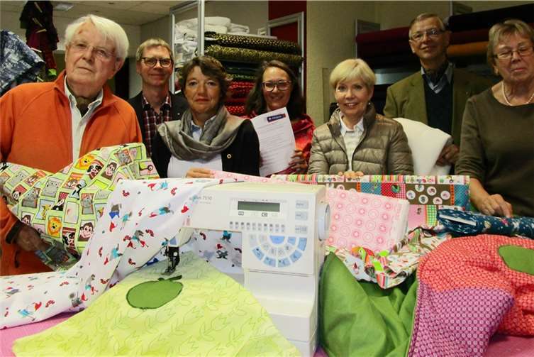 Links Präsidentin LC Meckenheim-Wachtberg Ute Leonardy, rechts Vizepräsident LC Bonn-Rhenobacum Georg Persch bei dem Projekt "mini-Decki" im vergangenen Jahr. privat