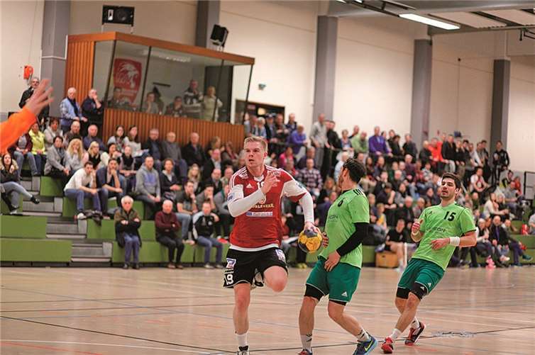 Linkshänder Philipp Woods konnte gegen den TV Offenbach 5 Tore erzielen.privat