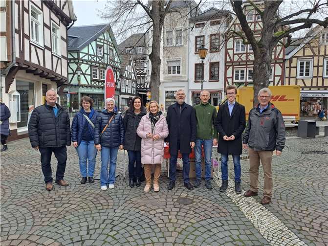 Linzer Sozialdemokratinnen und Sozialdemokraten bei ihrer traditionellen Ostereier-Aktion  Foto: Florian Augst