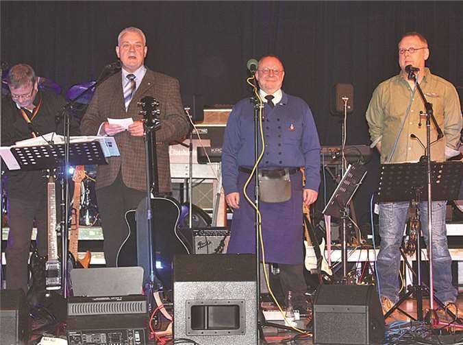 Lions-Präsident Herman-Josef Becker begrüßte die Gäste des Benefizkonzerts. DL