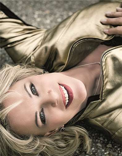 Lisa Fitz kommt mit ihrem neuen Programm nach Heimbach-Weis. Lena Busch