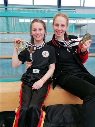 Liv Bender und Felice Karger.  Foto: Tomburg Boxing Rheinbach